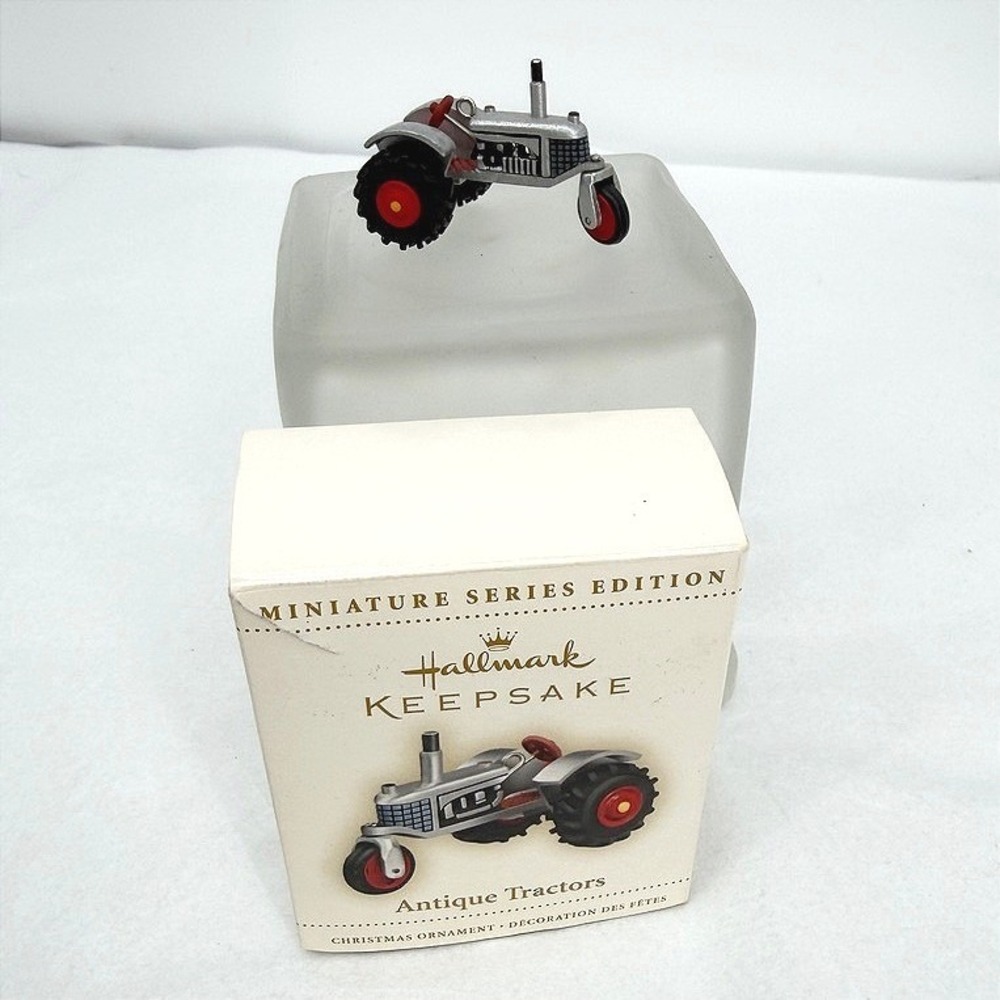 Hallmark Keepsake Antique Tractors Miniature Christmas Ornament Farm‎ Decor
